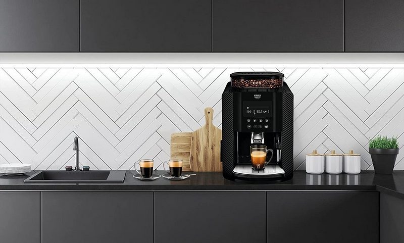 Tefal Kaffeevollautomat Arabica mit Milchaufschäumdüse 1450 Watt 15 Bar + Reinigungs- und Pflegeset Direktwahltasten für Espresso und Kaffee Extra großes Display 17L 2-Tassen-Funktion