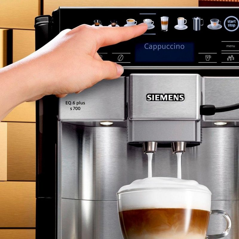 SIEMENS Kaffeevollautomat EQ.6 plus s700 TE657503DE automatische Reinigung zwei Tassen gleichzeitig 4 individuelle Profile beleuchtetes Tassenpodest Edelstahl