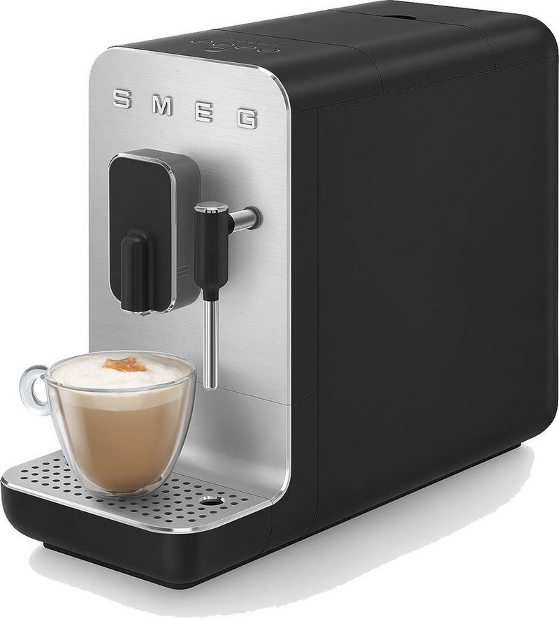 Smeg Kaffeevollautomat BCC02BLMEU Herausnehmbare Brüheinheit