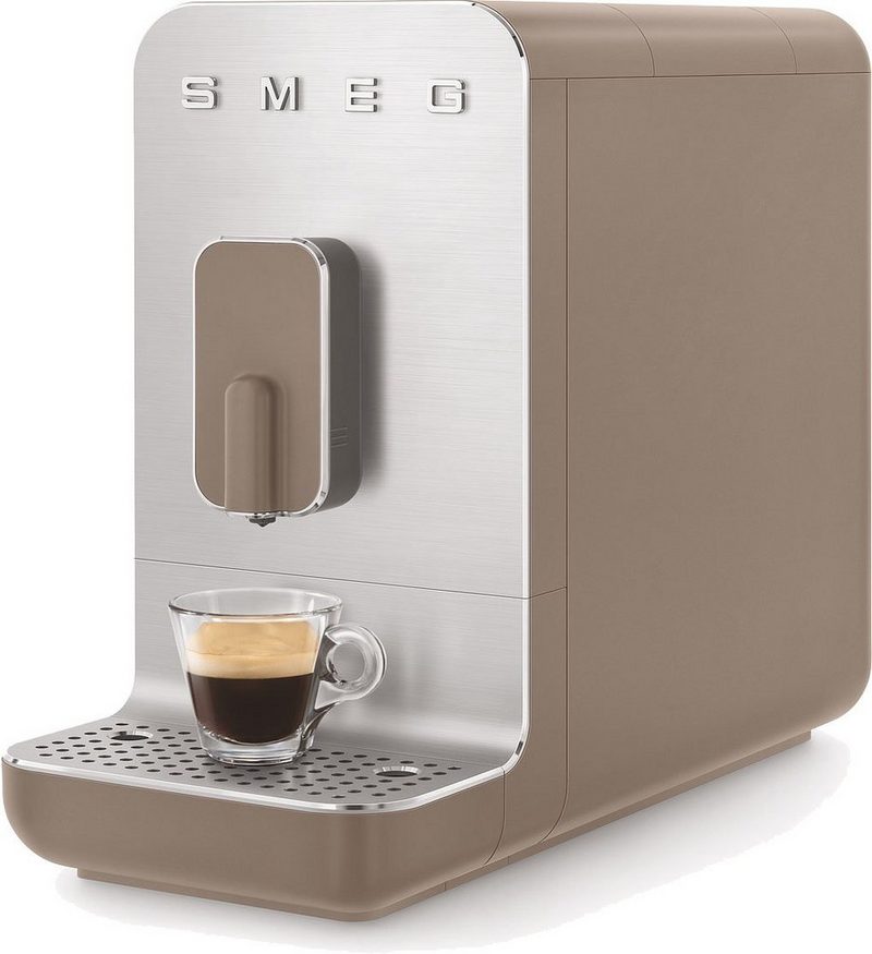 Smeg Kaffeevollautomat BCC01TPMEU Herausnehmbare Brüheinheit