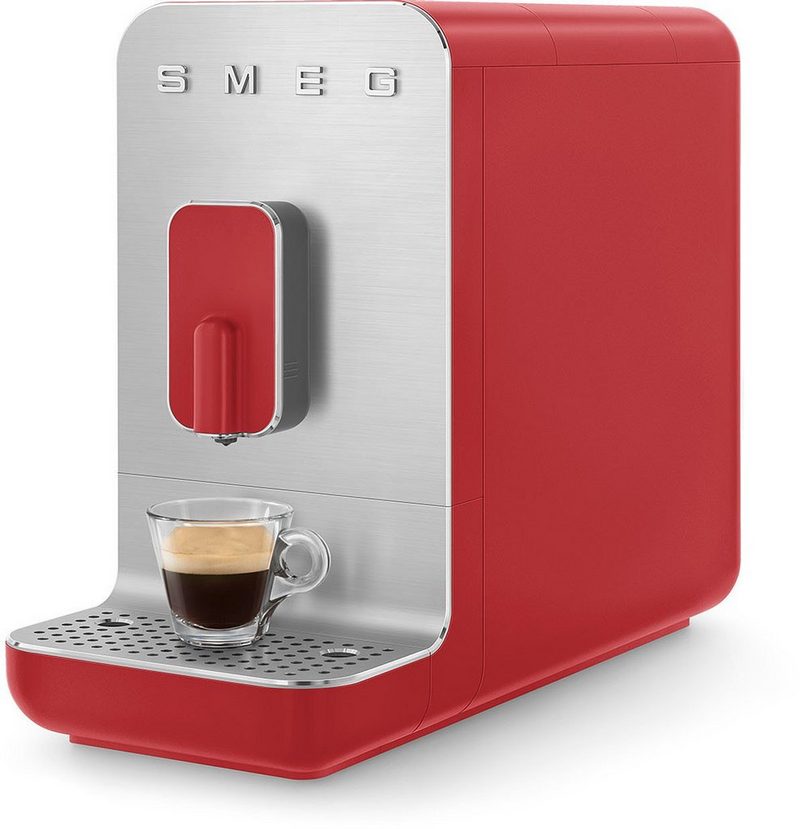 Smeg Kaffeevollautomat BCC01RDMEU Herausnehmbare Brüheinheit