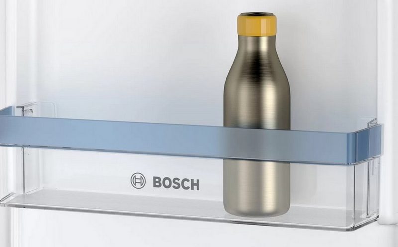 BOSCH Einbaukühlgefrierkombination KIV86VSE0 177.2 cm hoch 54.1 cm breit VitaFresh LowFrost BigBox Plus Superfrost-Taste LED Beleuchtung