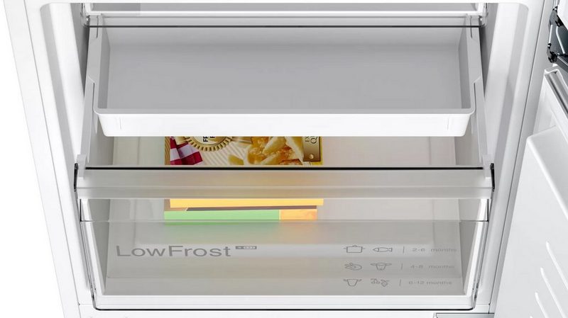 BOSCH Einbaukühlgefrierkombination KIV86VSE0 177.2 cm hoch 54.1 cm breit VitaFresh LowFrost BigBox Plus Superfrost-Taste LED Beleuchtung