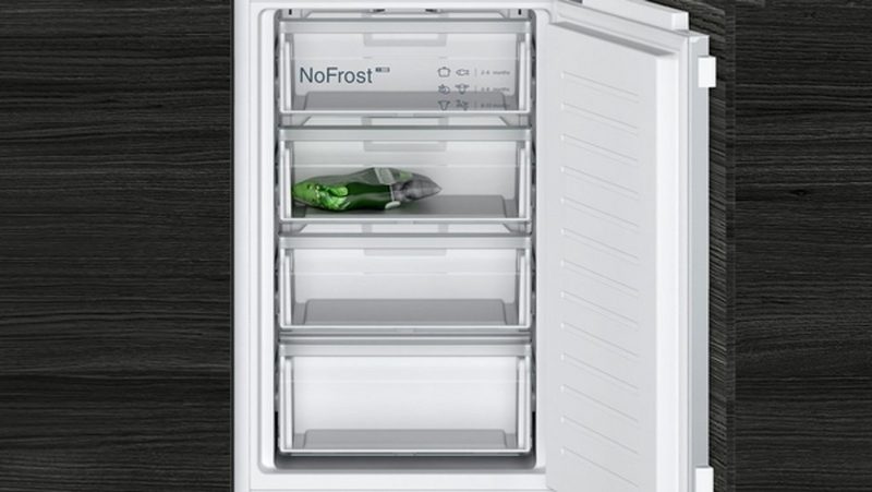 SIEMENS Einbaukühlgefrierkombination KI85NNFF0 177.2 cm hoch 54.1 cm breit noFrost freshBox autoAirflow superFreezing LED-Beleuchtung