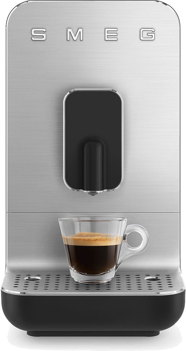 Smeg Kaffeevollautomat BCC01BLMEU Herausnehmbare Brüheinheit