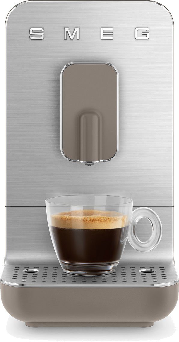 Smeg Kaffeevollautomat BCC01TPMEU Herausnehmbare Brüheinheit