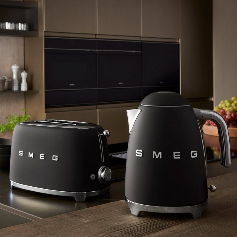 Smeg Toaster TSF01BLMEU 2 kurze Schlitze 950 W