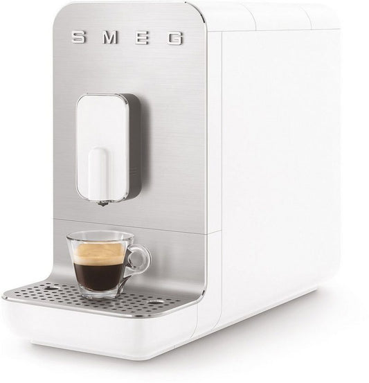 Smeg Kaffeevollautomat BCC01WHMEU Herausnehmbare Brüheinheit